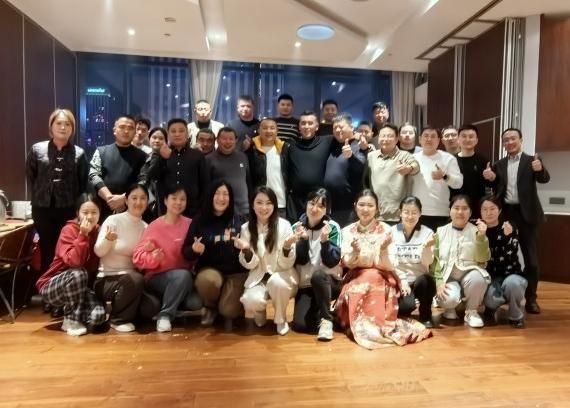 為夢想-不止步，山東擇立集團2025年會盛典圓滿落幕